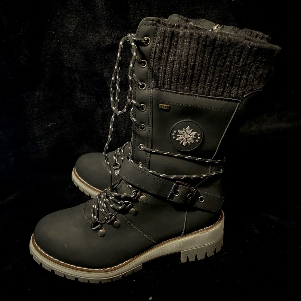 black winter fashion boots